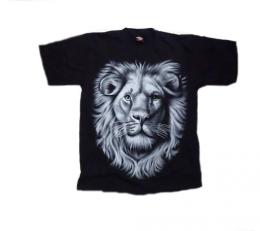 T シャツ　黒　前と背中にライオンのプリント