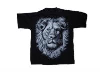 T シャツ　黒　前と背中にライオンのプリント